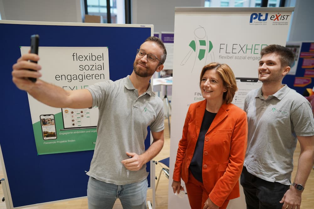 FlexHero und Malu Dreyer